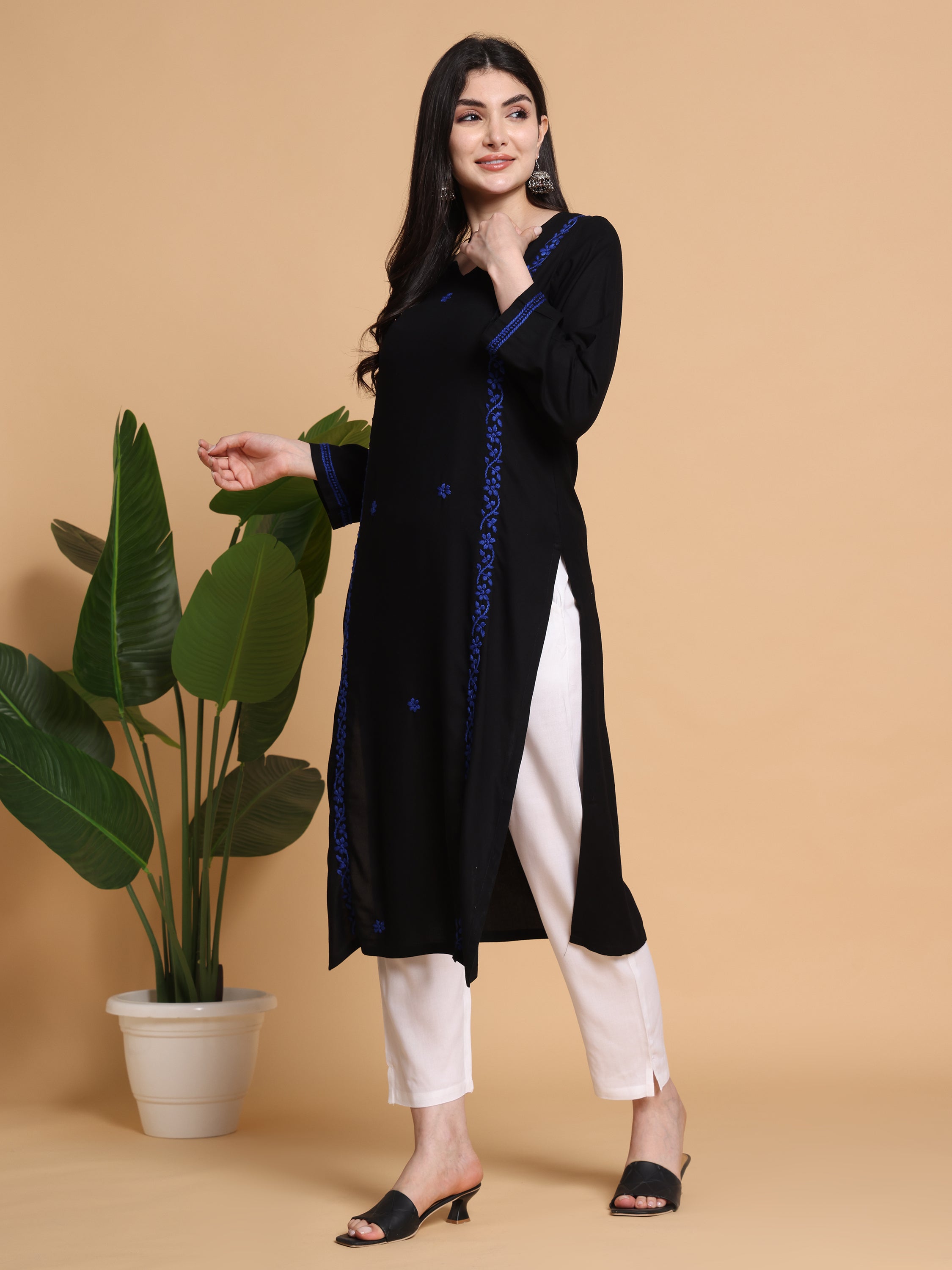 RUHANI BLACK KURTA SET- ROYAL BLUE